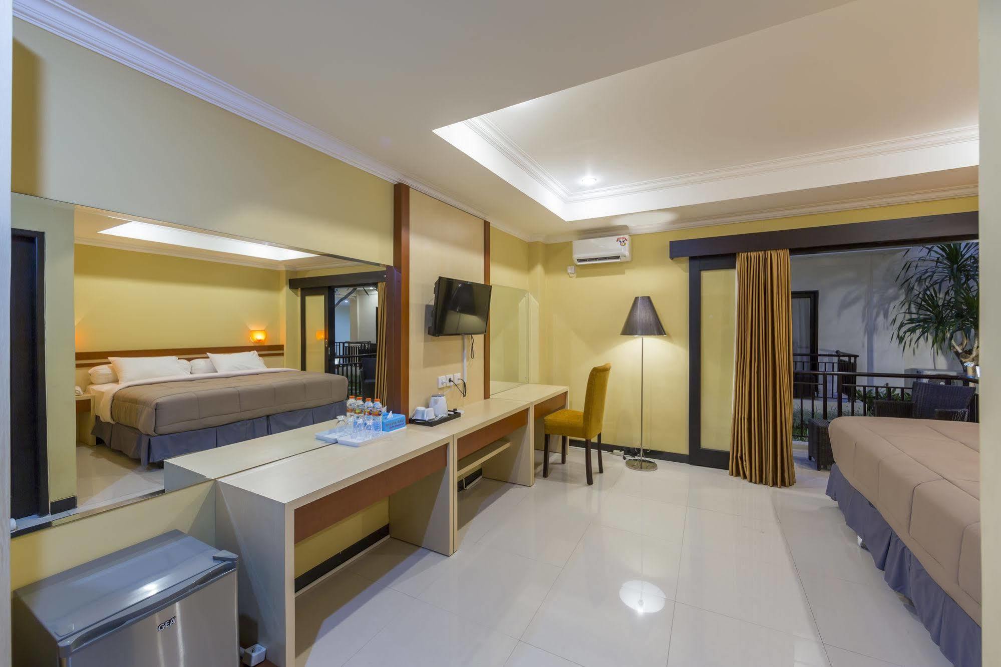 Reddoorz Plus Near Mall Bali Galeria 2 Денпасар Экстерьер фото