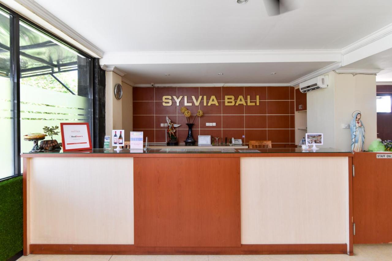 Reddoorz Plus Near Mall Bali Galeria 2 Денпасар Экстерьер фото