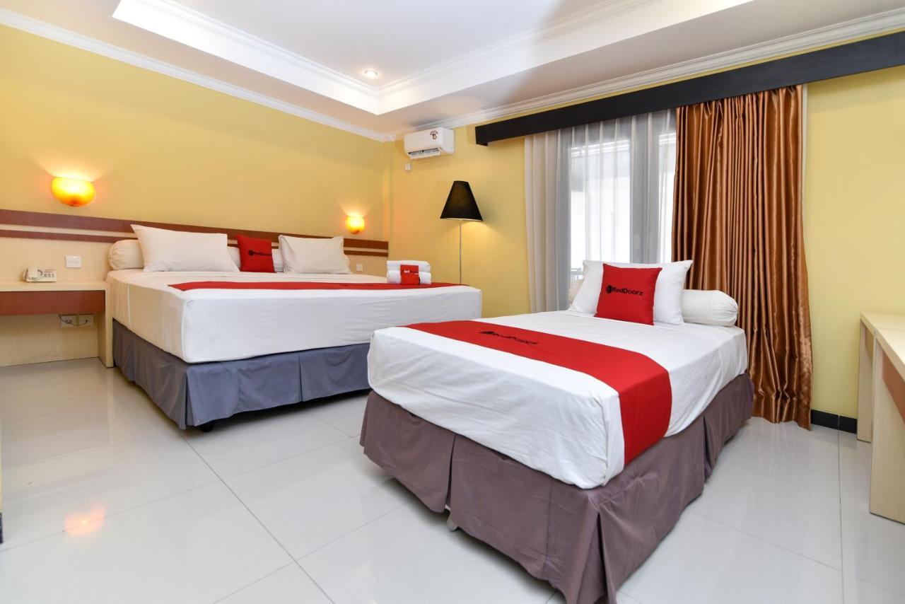 Reddoorz Plus Near Mall Bali Galeria 2 Денпасар Экстерьер фото